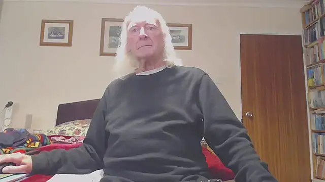 WaverlyKernow online show from 11-29-25, 02:06