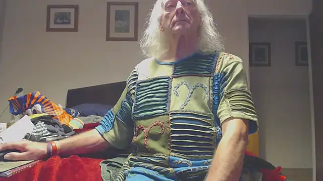 WaverlyKernow online show from 02-11-26, 08:47