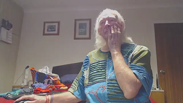 WaverlyKernow online show from 02-06-26, 08:54