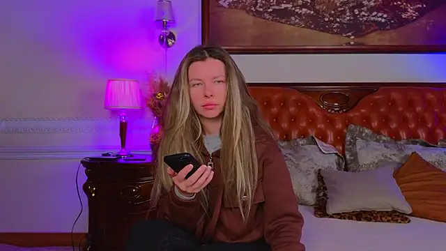 Real Tini online show from 01-18-26, 06:17