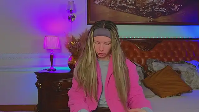 Real Tini online show from 01-17-26, 06:06