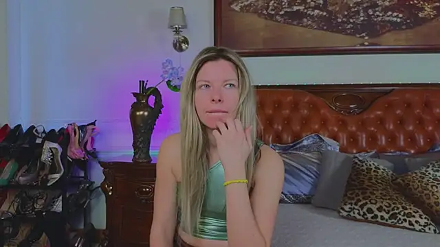 Real Tini online show from 03-06-26, 07:14