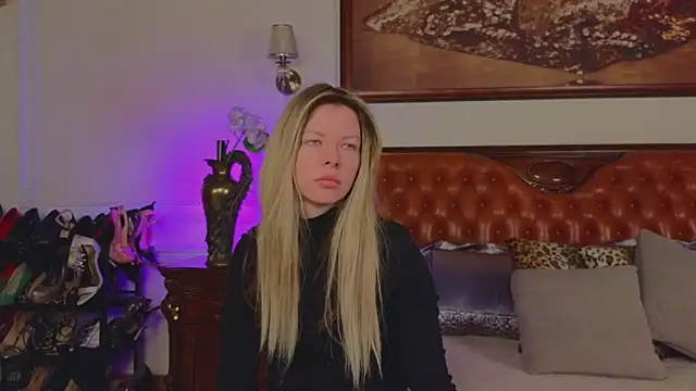 Real Tini online show from 03-05-26, 07:05