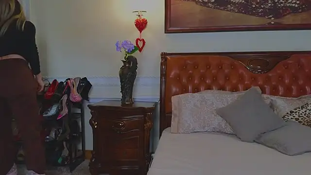 Real Tini online show from 02-16-26, 06:12