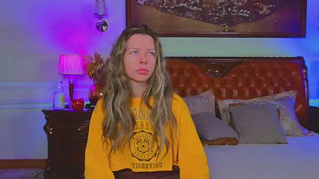 Real Tini online show from 11-25-25, 06:36