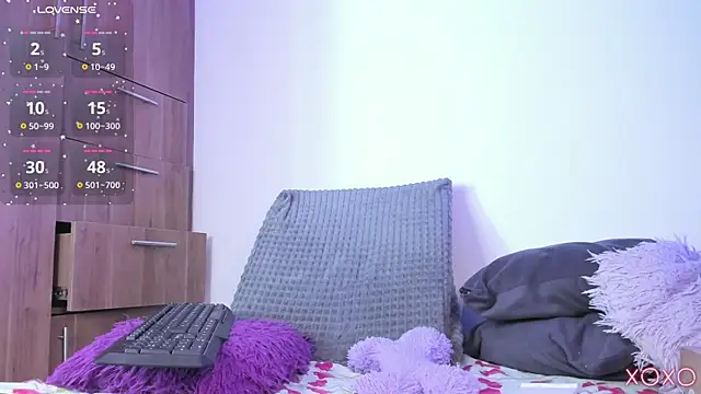 Snapshot of honeykitty_777 chatting on 07-10-26, 12:16 honeykitty 777 online show from 07-10-26, 12:16