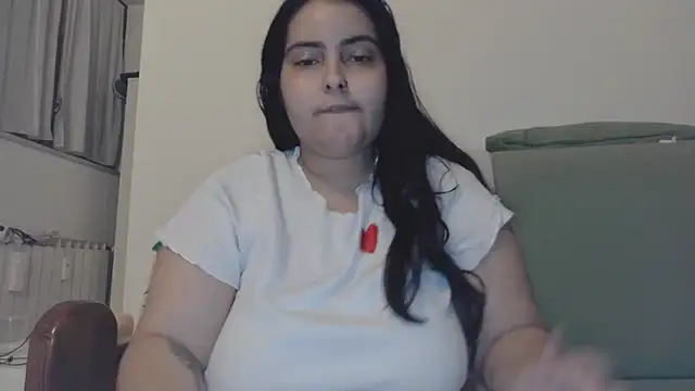 Snapshot of SweetCandyPussy_ chatting on 10-16-25, 09:01 SweetCandyPussy  online show from 10-16-25, 09:01