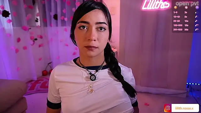 Snapshot of lilith__rosse chatting on 02-20-26, 01:02 lilith rosse online show from 02-20-26, 01:02