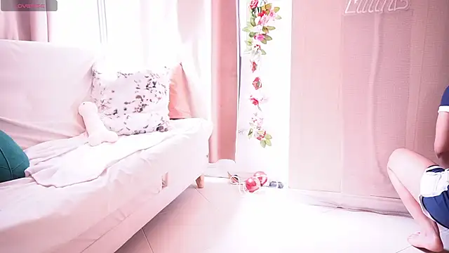 Snapshot of lilith__rosse chatting on 05-07-26, 06:33 lilith rosse online show from 05-07-26, 06:33