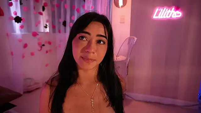 Snapshot of lilith__rosse chatting on 02-19-26, 03:31 lilith rosse online show from 02-19-26, 03:31