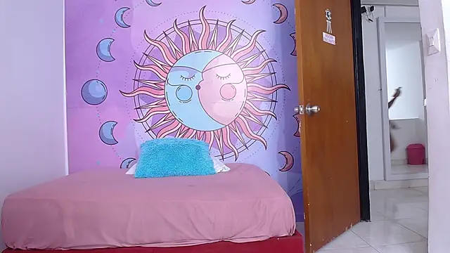 luna hoott online show from 05-29-26, 06:58