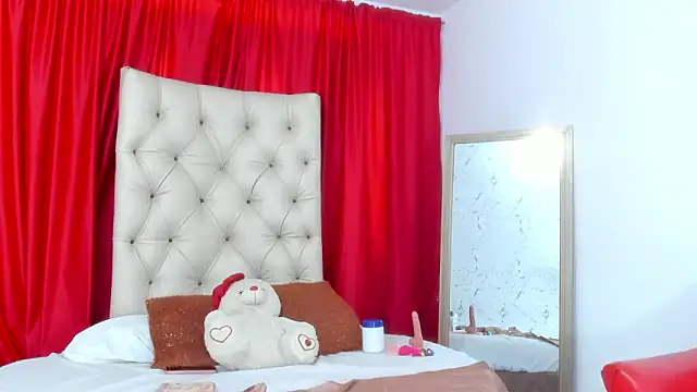 luna hoott online show from 03-04-26, 01:41