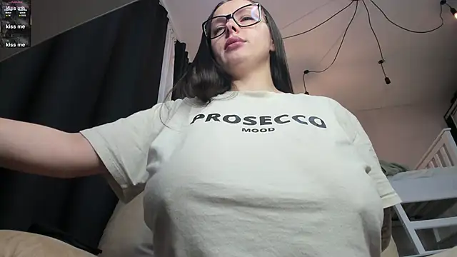 lecherous wife online show from 10-13-25, 05:58