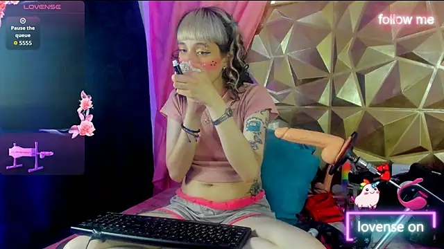 neeko princes online show from 09-23-25, 12:23