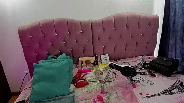 neeko princes online show from 10-22-25, 12:04