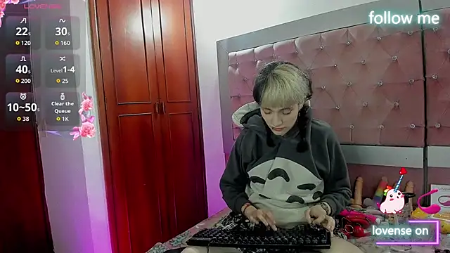 neeko princes online show from 01-14-26, 12:20