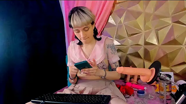 neeko princes online show from 10-01-25, 12:20