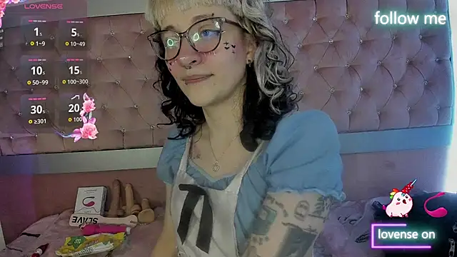 Snapshot of neeko_princes chatting on 05-11-26, 04:04 neeko princes online show from 05-11-26, 04:04