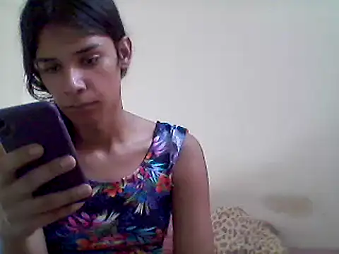 Snapshot of mariy_ chatting on 03-05-25, 06:56 mariy  online show from 03-05-25, 06:56