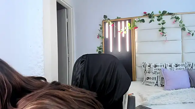 pretty ariiel online show from 03-07-25, 04:02