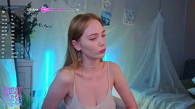 Snapshot of SoniaScott chatting on 09-27-25, 01:01 SoniaScott online show from 09-27-25, 01:01