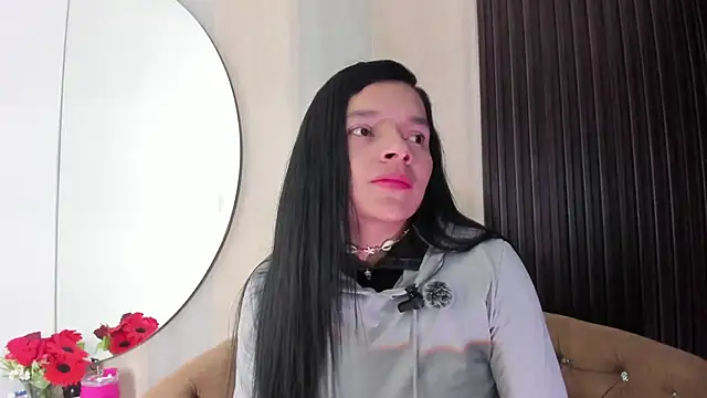 Snapshot of _shantal_smith chatting on 02-26-26, 12:21 shantal smith online show from 02-26-26, 12:21