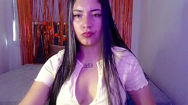 Lia 14  online show from 11-13-25, 05:39