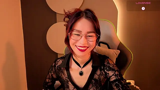 Snapshot of rosse_98_ chatting on 05-11-26, 03:07 rosse 98 online show from 05-11-26, 03:07