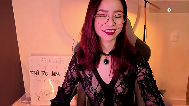 Snapshot of rosse_98_ chatting on 05-04-26, 01:36 rosse 98 online show from 05-04-26, 01:36