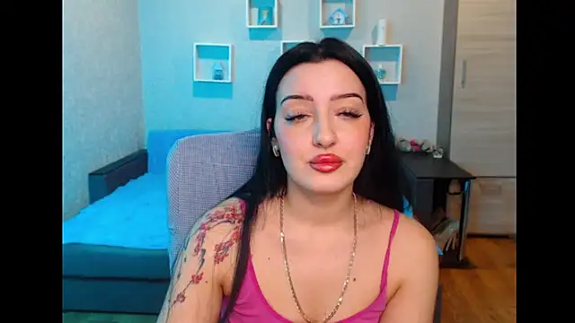 Snapshot of SkarlettMonliss chatting on 01-05-25, 01:04 SkarlettMonliss online show from 01-05-25, 01:04