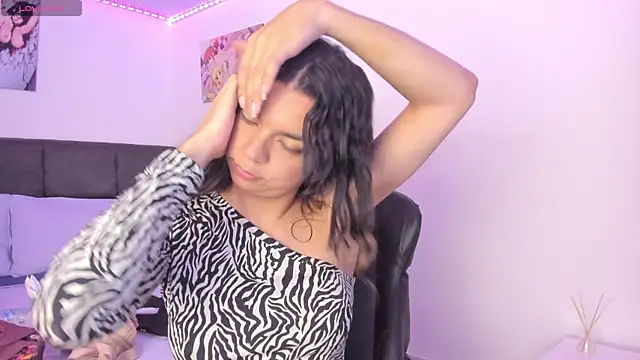 Snapshot of Megan_Miles02 chatting on 11-12-25, 08:23 Megan Miles02 online show from 11-12-25, 08:23