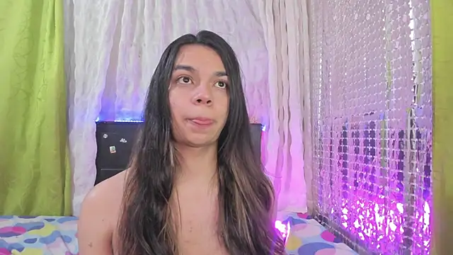 Snapshot of Megan_Miles02 chatting on 02-07-25, 07:40 Megan Miles02 online show from 02-07-25, 07:40