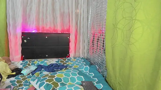 Snapshot of Megan_Miles02 chatting on 02-14-25, 06:23 Megan Miles02 online show from 02-14-25, 06:23