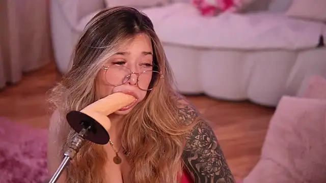 lilith gray9 online show from 11-29-25, 04:23