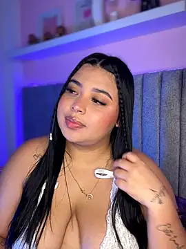 Emily cooper20 online show from 02-11-26, 02:00