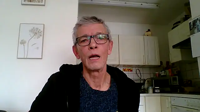 Snapshot of berfri chatting on 02-28-26, 01:55 berfri online show from 02-28-26, 01:55