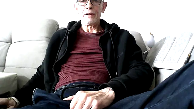 Snapshot of berfri chatting on 03-14-26, 12:22 berfri online show from 03-14-26, 12:22