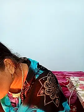 reemacouple007 online show from 01-10-26, 09:37