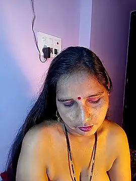 reemacouple007 online show from 02-06-26, 08:27