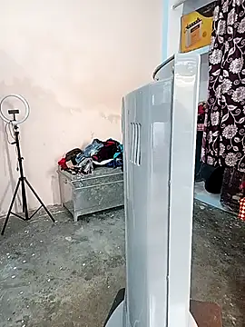 reemacouple007 online show from 11-14-25, 04:27