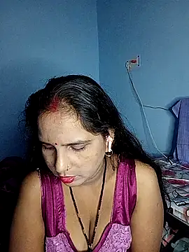 reemacouple007 online show from 11-04-25, 06:55