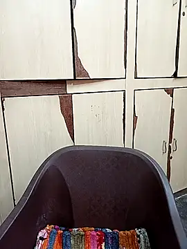 reemacouple007 online show from 10-18-25, 07:54