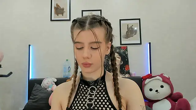 dolly ll online show from 03-12-26, 01:26