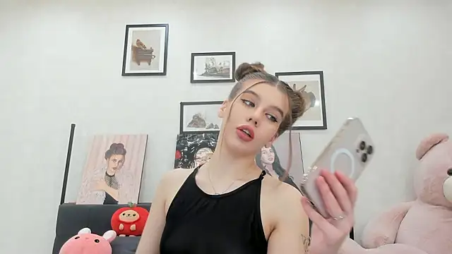 dolly ll online show from 03-25-26, 01:21