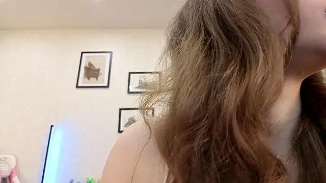 dolly ll online show from 10-26-25, 07:20