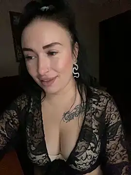 Roxana Bell online show from 10-24-25, 07:13