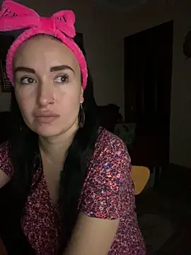 Roxana Bell online show from 02-12-26, 07:57