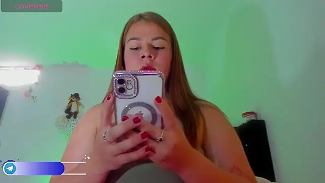 little tifanny82 online show from 11-05-25, 02:09