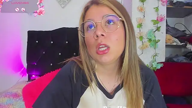 little tifanny82 online show from 02-26-25, 02:38