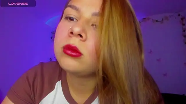 little tifanny82 online show from 03-18-26, 02:08